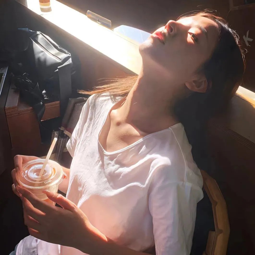赫米特，或者女房东不喝茶